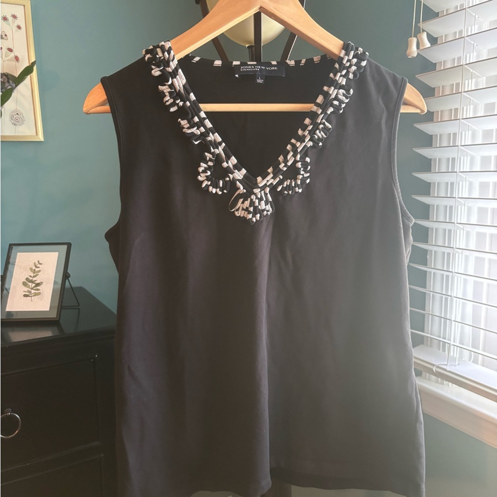 Jones New York Black Ruffled Sleeveless Blouse